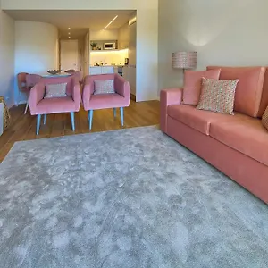 Victory Village 18e Apartment